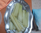 Foto del paso 3 de la receta: Crema de acelgas / Pencas de acelgas fritas con jamón y queso
