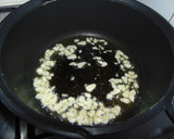 Foto del paso 4 de la receta: 🥔Papas con chocos🦑