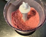 Une image de l'étape 8 de Flan pâtissier façon cheesecake aux pralines roses.
