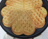 Foto langkah ke 4 dari resep Waffle Simple.