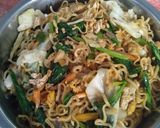 Foto langkah ke 7 dari resep Mie goreng.