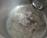 A picture of step 2 of Green peas kurma.
