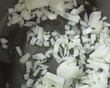 Foto del paso 2 de la receta: Fideos con crema y hongos 🍄‍🟫