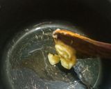 A picture of step 3 of Vegetable oats khirchi.