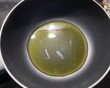 Foto del paso 2 de la receta: Revuelto de ajete con huevos