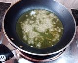 A picture of step 3 of Soyabean white gravy.