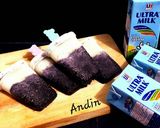 Foto langkah ke 5 dari resep Milk and Oreo Popsicle.