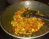 A picture of step 3 of Tomato capsicum sabji.