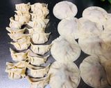 A picture of step 3 of Fried and Boiled Gyoza.