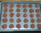 Foto langkah ke 3 dari resep Good Time Cookies - cookies cokelat dengan choco chip dan almond.