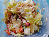 Salad for one. Ensalada Crujial