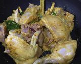 Foto langkah ke 3 dari resep Ayam goreng lengkuas.