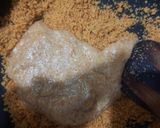 धारवाडी पेढे (Dharvadi Pedha Recipe In Marathi) रेसिपी स्टेप 3 फोटो 