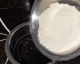 A picture of step 5 of Rabdi malpua.