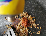 Foto del paso 7 de la receta: Huachinango en salsa de harissa y rosas