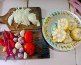 Foto langkah ke 2 dari resep Cumi Udang Saus Padang.