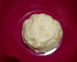Foto langkah ke 2 dari resep Pastel Mini Isi Abon Renyah Tanpa Telur.