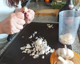 Foto del paso 1 de la receta: 🇨🇱 Pasta y aceite de ajo para cocinar Jovy