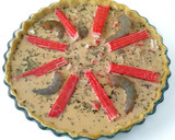Foto del paso 9 de la receta: Quiche marinera con surimi, langostinos y atún