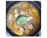 Foto langkah ke 5 dari resep Ayam Masak Kentang.