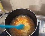 Foto langkah ke 3 dari resep Sup Telur keju.