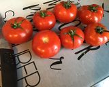 Une image de l'étape 7 de Salade de poulet aux tomates, courgette et jeunes pousses sauce ciboulette olive.