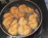 Foto langkah ke 6 dari resep Donat Putar (twisted doughnuts).