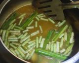 A picture of step 3 of Sindhi Kadhi.
