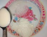 A picture of step 1 of Creamy Date Smoothie.