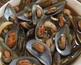 Foto langkah ke 6 dari resep Kerang Hijau Saus Tiram Favorit Anak2.