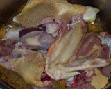 Foto del paso 2 de la receta: Seco de pollo solo con cebolla