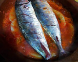 Foto del paso 21 de la receta: Tajine de jureles de roca con masala fihs y curry panang