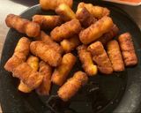 Grillezett rozmaringos camembert burgonyakrokettel és mediterrán salátával recept fázis 1 fotója