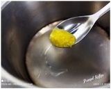 A picture of step 3 of Kesar Dry-fruits Milk.