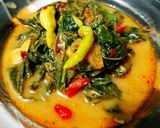 Foto langkah ke 4 dari resep Gulai Daun Singkong ala Tin.