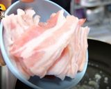 รูปขั้นตอนการทำที่ 2 ของ หมูผัดกิมจิ โคชูจัง