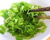 Hình bước làm 3 của món Bánh Cuốn Phủ Sò Điệp Sốt Xì Dầu