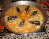 Foto del paso 6 de la receta: Paella de sepia y mejillones