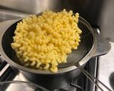 Foto del paso 2 de la receta: "Alla pasta pasta”(Fusilli con crema gratinados)