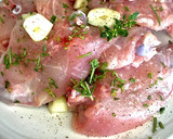 Foto del paso 2 de la receta: Conejo con champiñones a la cerveza en olla exprés