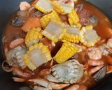 Foto langkah ke 4 dari resep Seafood Pedas Asam Manis.