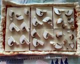 A picture of step 1 of Pizza with cheese edges.