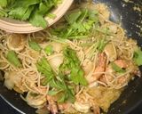 รูปขั้นตอนการทำที่ 5 ของ สปาเก็ตตี้ซอสไข่เค็มกุ้งสด Spaghetti with Salted Egg Sauce