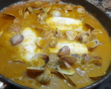 Foto del paso 5 de la receta: Merluza en salsa de vino dulce