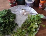 Une image de l'étape 1 de Sauce Chimichurri... avec une petite french touch.