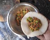 A picture of step 4 of Carrot-peas parantha.