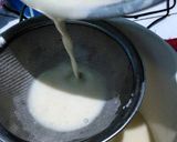 Foto langkah ke 2 dari resep Risol Cornet delacious.