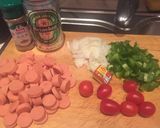 Foto del paso 1 de la receta: Arroz con salchichas