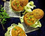 A picture of step 10 of Bunny chow stuff in gobhi awadhi.