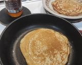 Φωτογραφία βήματος 6 της συνταγής Pancakes 🥞💕 (απλή παραδοσιακή συνταγή)